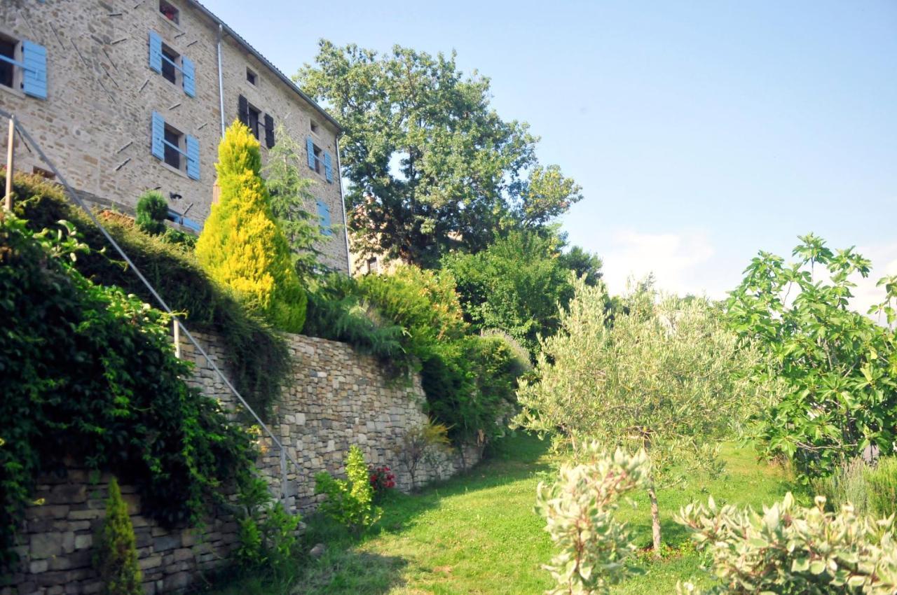 Ruine-Motovun Dh Villa Bagian luar foto